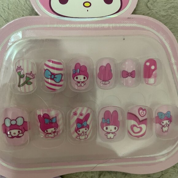 Sanrio Press-On Nails Bundle | 3 Sets, Short Square, Brand New - Picture 3 of 4